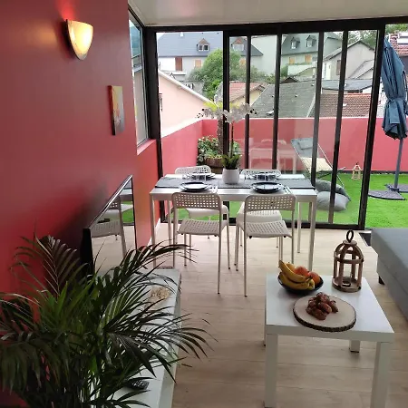 公寓 Air-conditioned Flat With Terrace - Private & Independent - 卢德