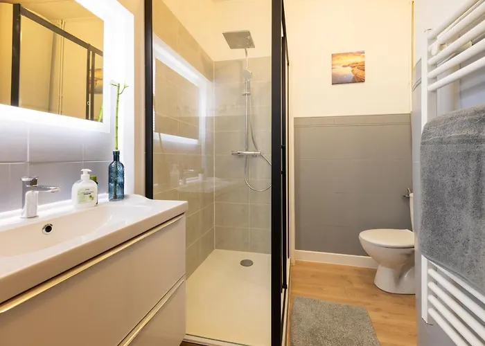 Apartment Air-conditioned Flat With Terrace - Private & Independent - Lourdes