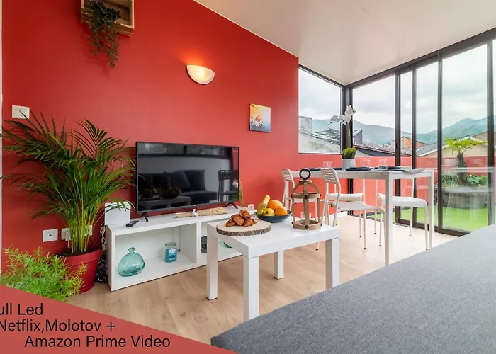 Air-conditioned Flat With Terrace - Private & Independent -